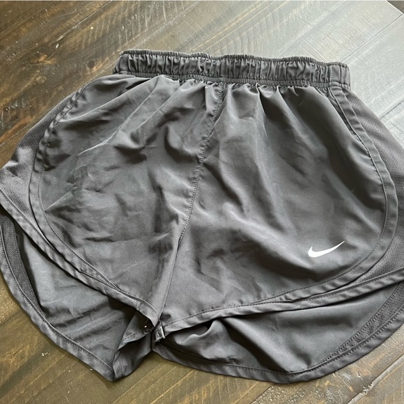 Nike Pants - Nike Black Dri-Fit Tempo Shorts